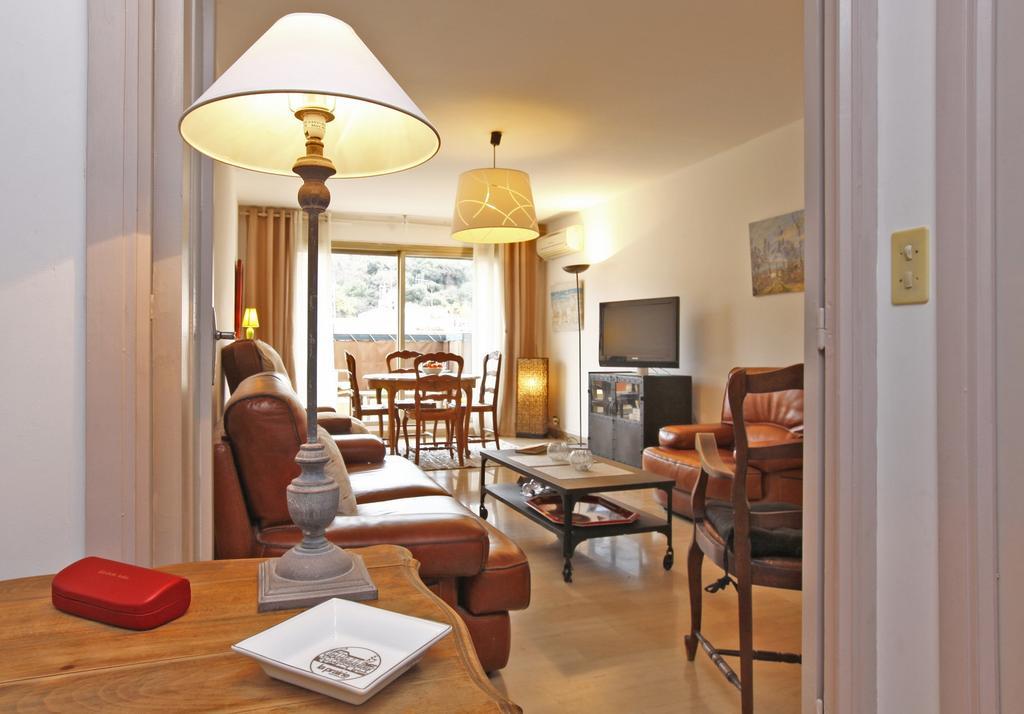 Appartement 6 Personnes Avec Terrasse Le Port Nice Rum bild