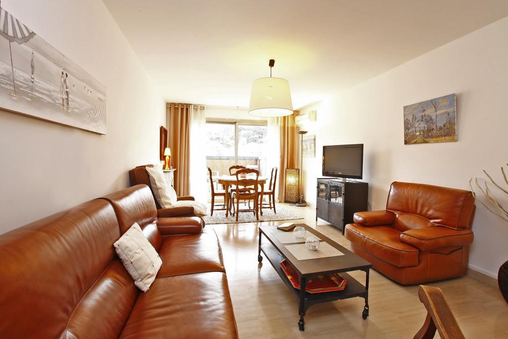 Appartement 6 Personnes Avec Terrasse Le Port Nice Rum bild
