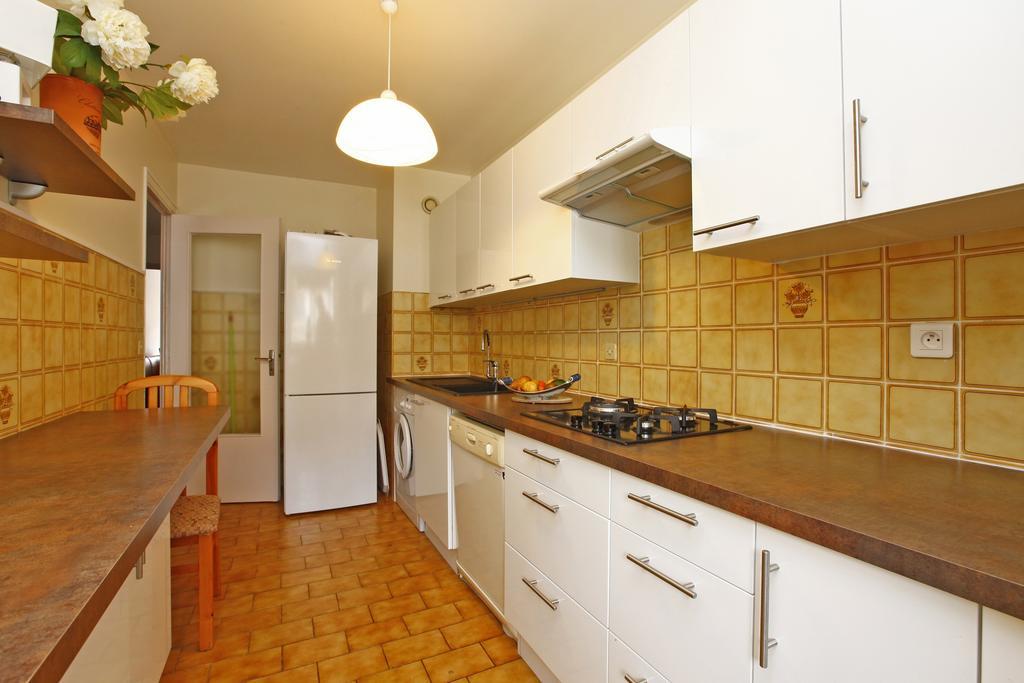 Appartement 6 Personnes Avec Terrasse Le Port Nice Rum bild