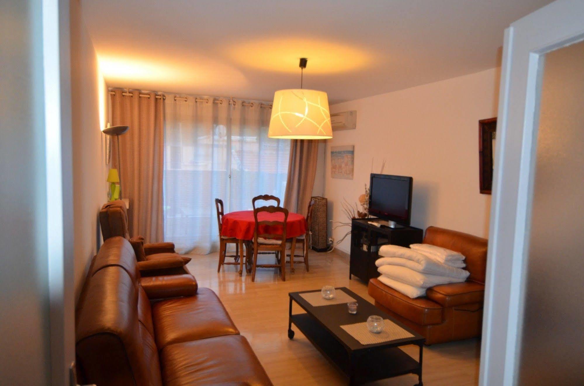 Appartement 6 Personnes Avec Terrasse Le Port Nice Exteriör bild