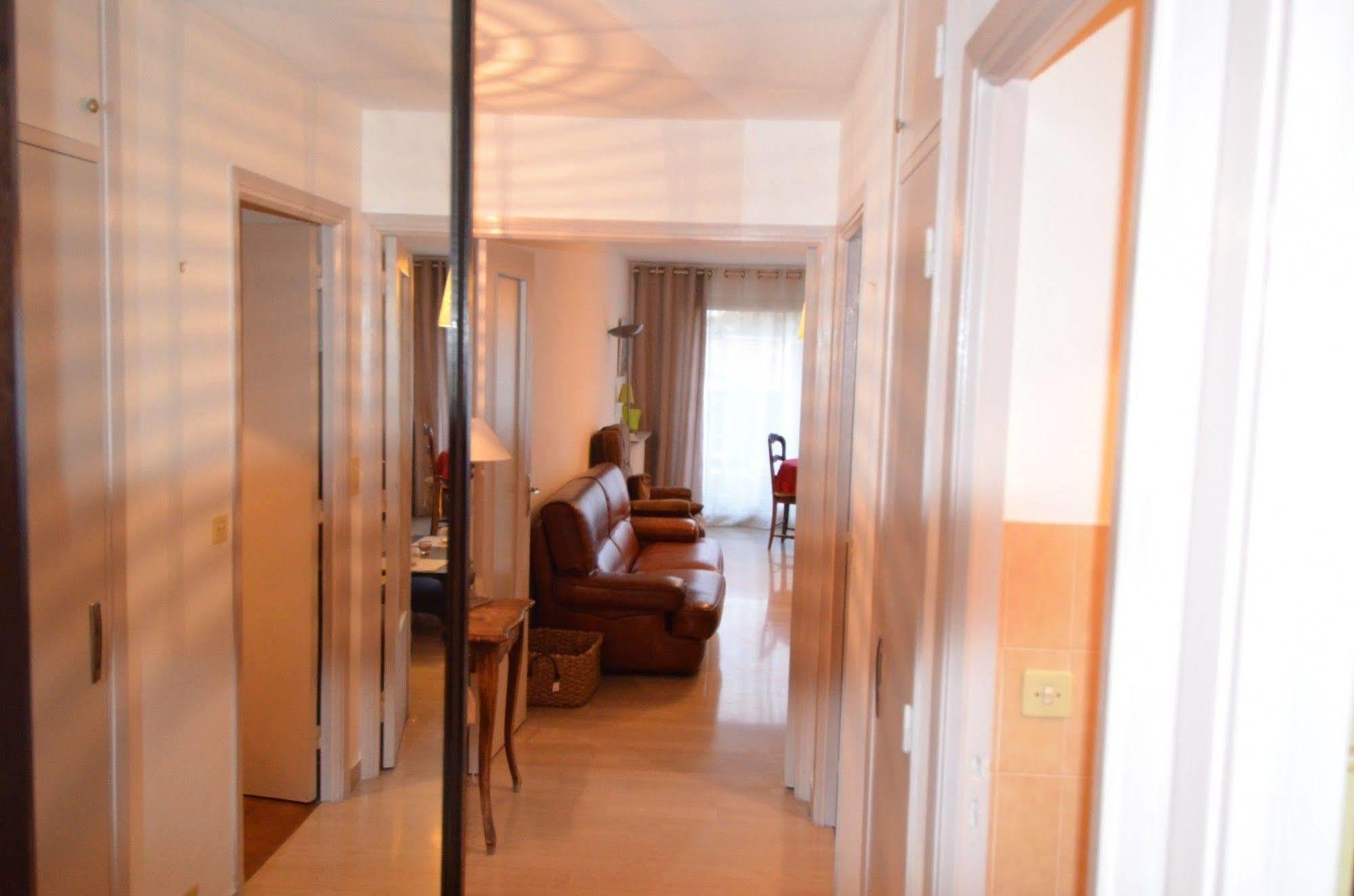 Appartement 6 Personnes Avec Terrasse Le Port Nice Exteriör bild