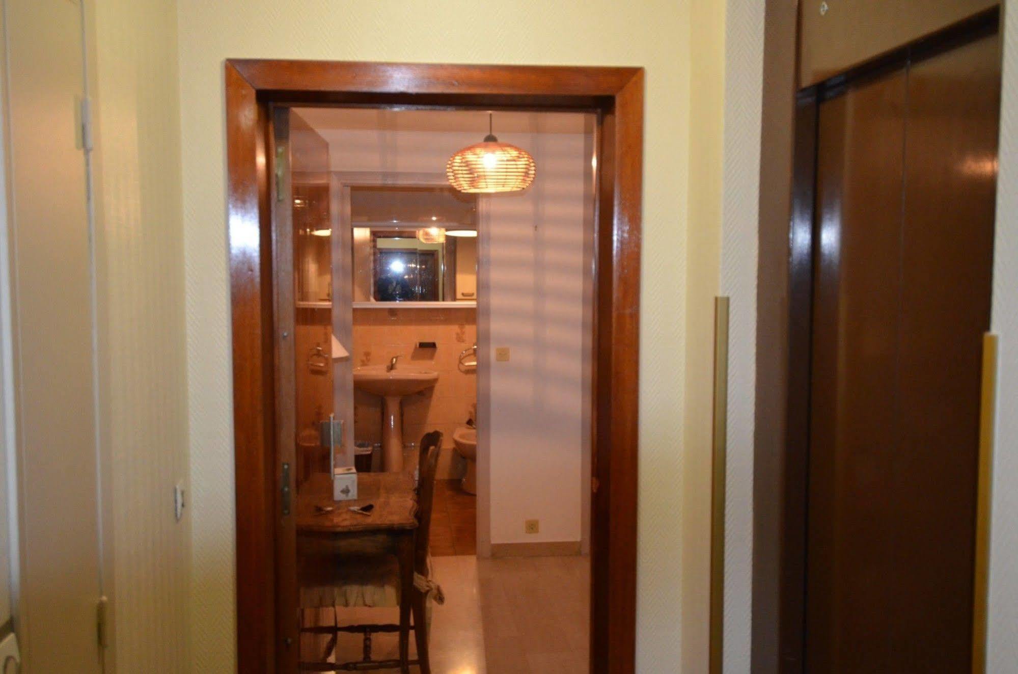 Appartement 6 Personnes Avec Terrasse Le Port Nice Exteriör bild