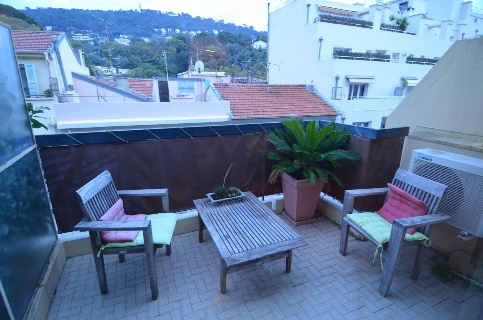 Appartement 6 Personnes Avec Terrasse Le Port Nice Exteriör bild