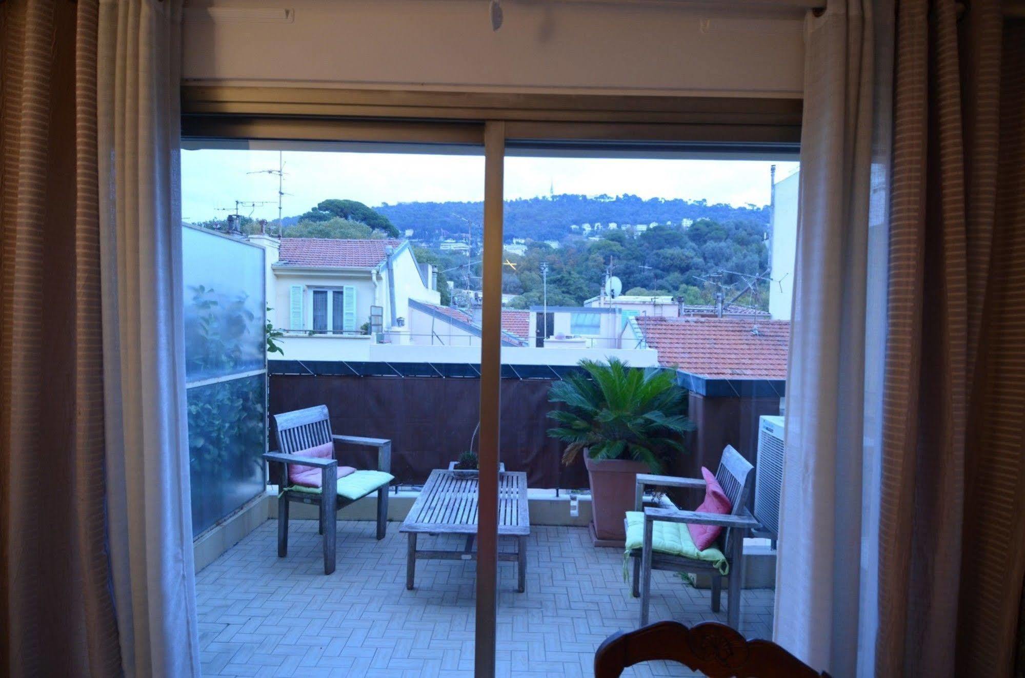 Appartement 6 Personnes Avec Terrasse Le Port Nice Exteriör bild